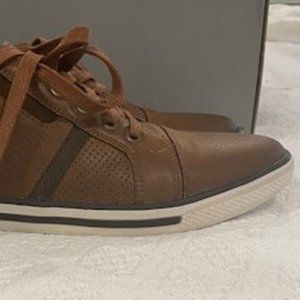 Kenneth Cole Reaction Sneakers